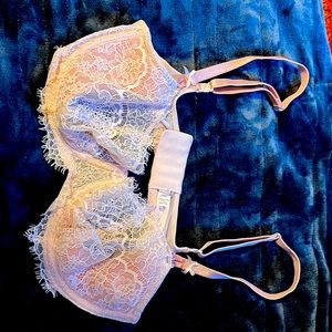 Victoria’s Secret bra 34D light pink